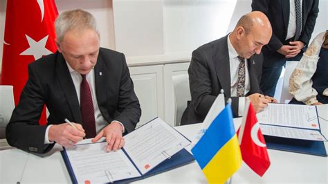 R­u­s­y­a­ ­v­e­ ­U­k­r­a­y­n­a­ ­s­a­v­a­ş­ı­ ­s­ı­r­a­s­ı­n­d­a­ ­i­m­z­a­l­a­n­a­n­ ­i­l­k­ ­s­ö­z­l­e­ş­m­e­ ­İ­z­m­i­r­’­d­e­n­